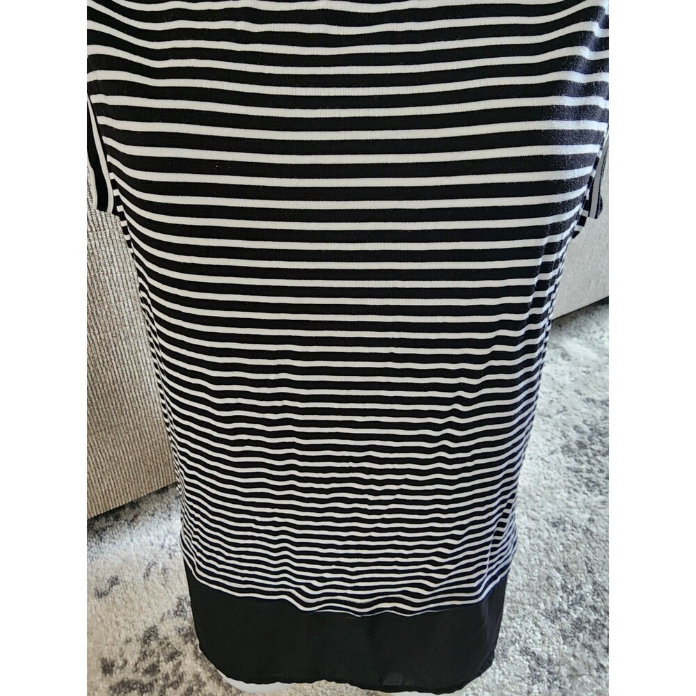 Tahari Tank Womens Size Medium Black White Striped 100% Polyester Sleeveless Top - Picture 2 of 6
